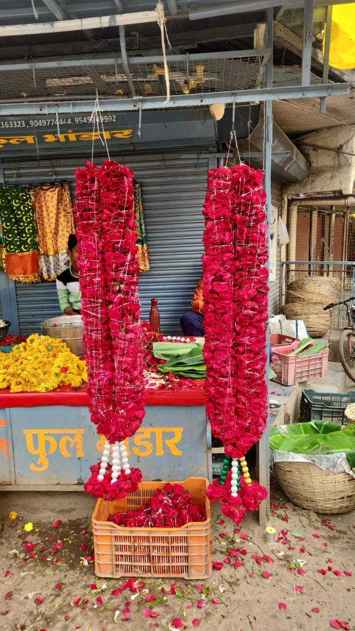 Navrang Phool Bhandar
